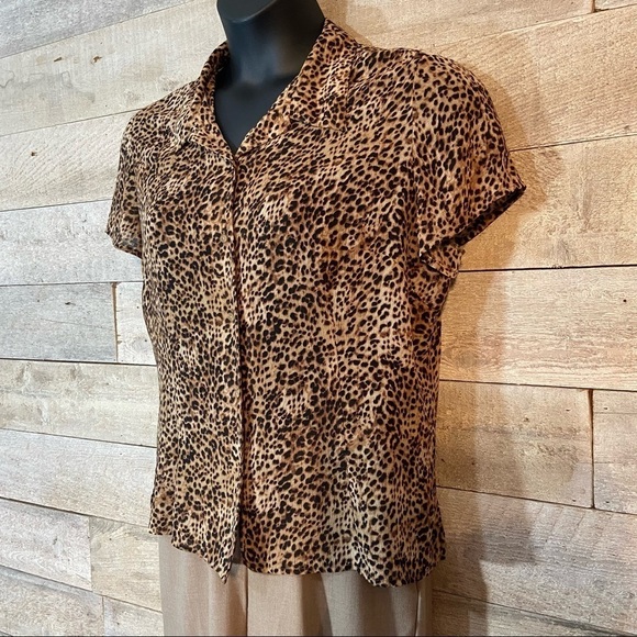 Emma James  vintage women’s animal‎ print button up blouse in size 16P - Picture 2 of 6